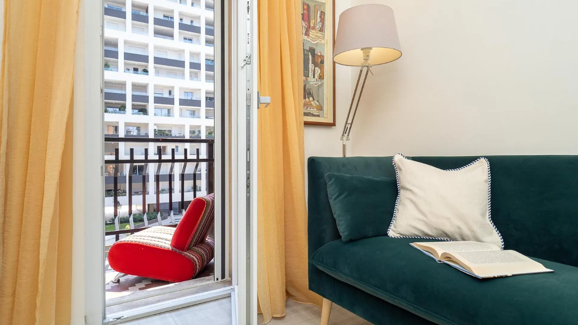 米兰Stylish Flat With Balcony - 15 Min To Duomo公寓 米兰