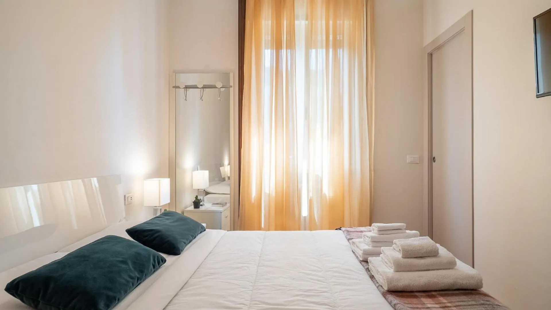 米兰Stylish Flat With Balcony - 15 Min To Duomo公寓