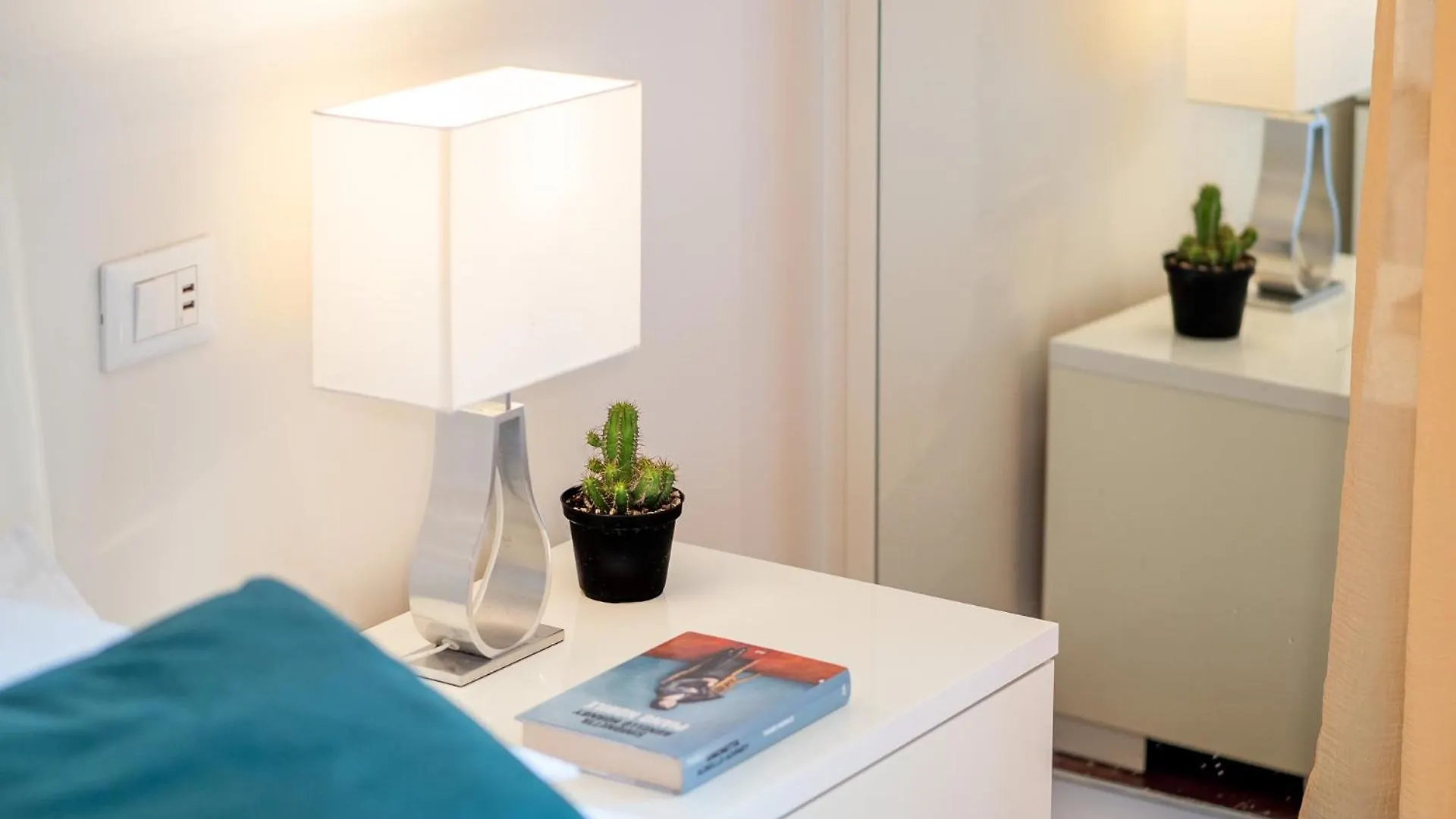 Apartmán Stylish Flat With Balcony - 15 Min To Duomo Milán Itálie